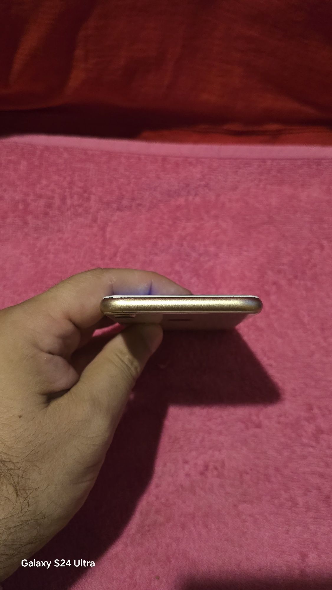 Продавам Айфон 8 64 GB