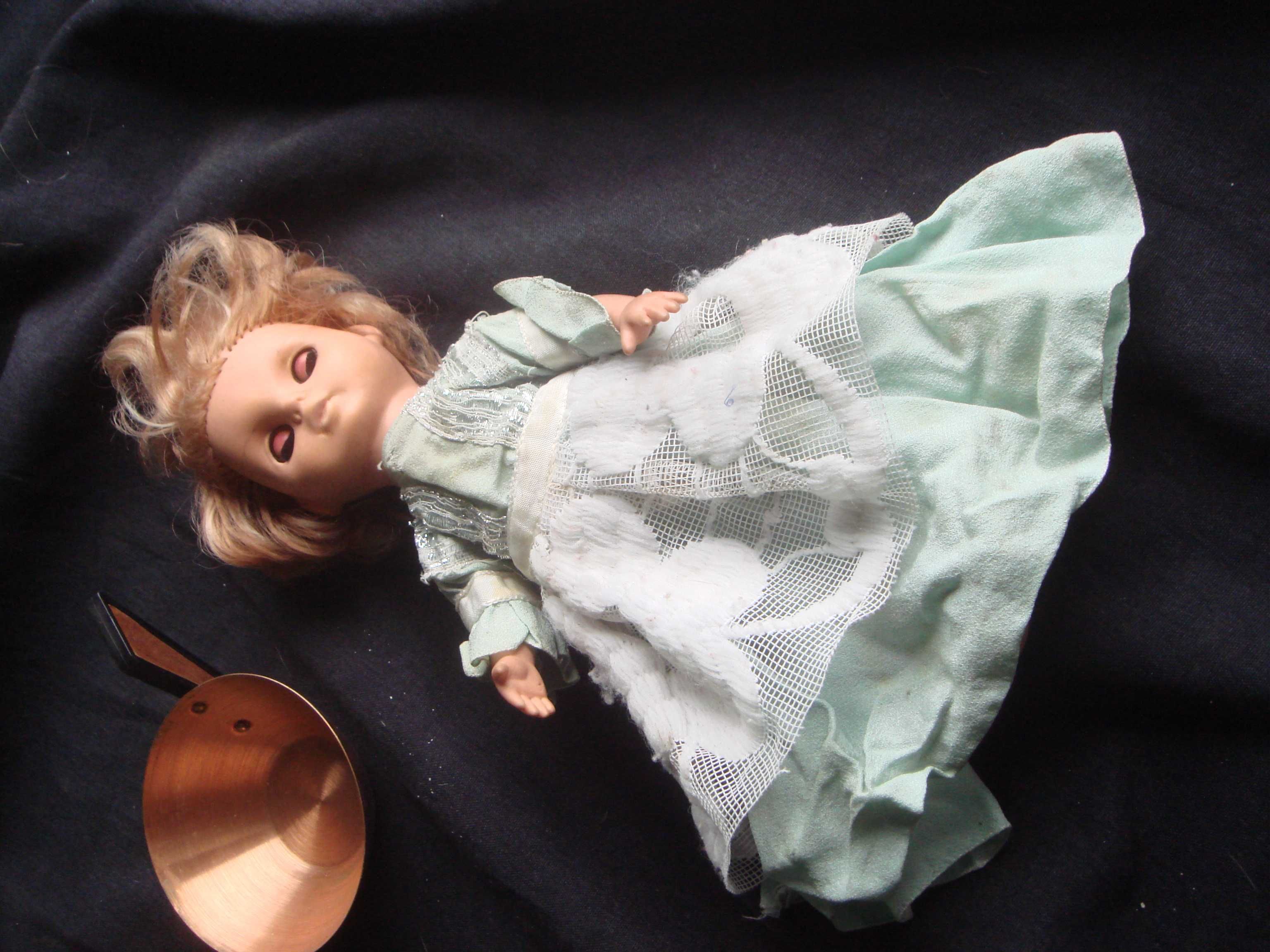 Кукла старинная 1940-х или ранее - шелк натуральный каучук тело