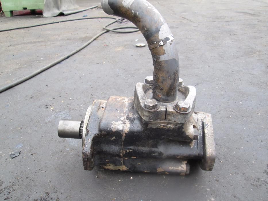 Pompa Vickers 119898A1 G/94/0 de Case 621B