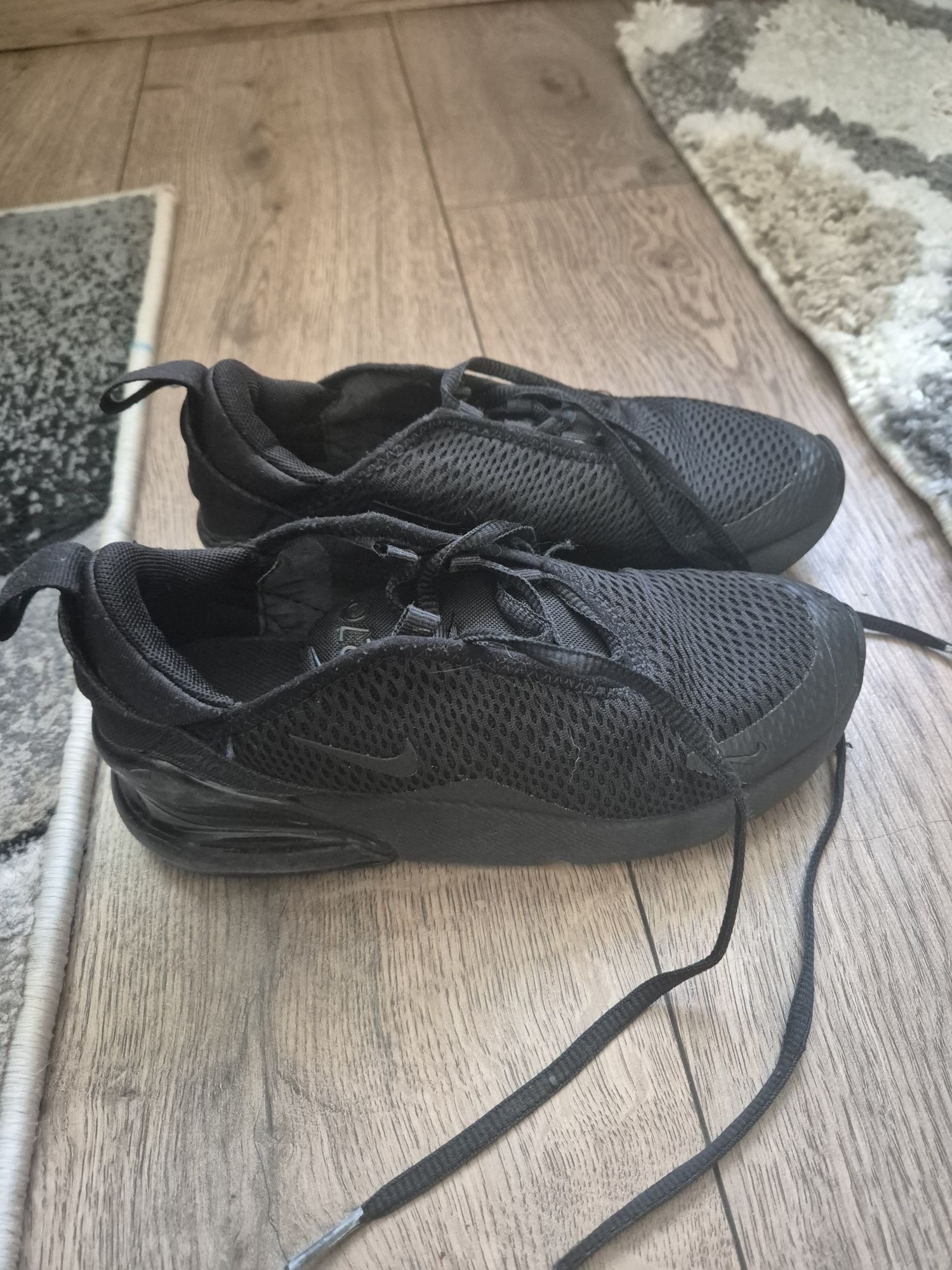 Маратонки Air max 270 nike 33 номер