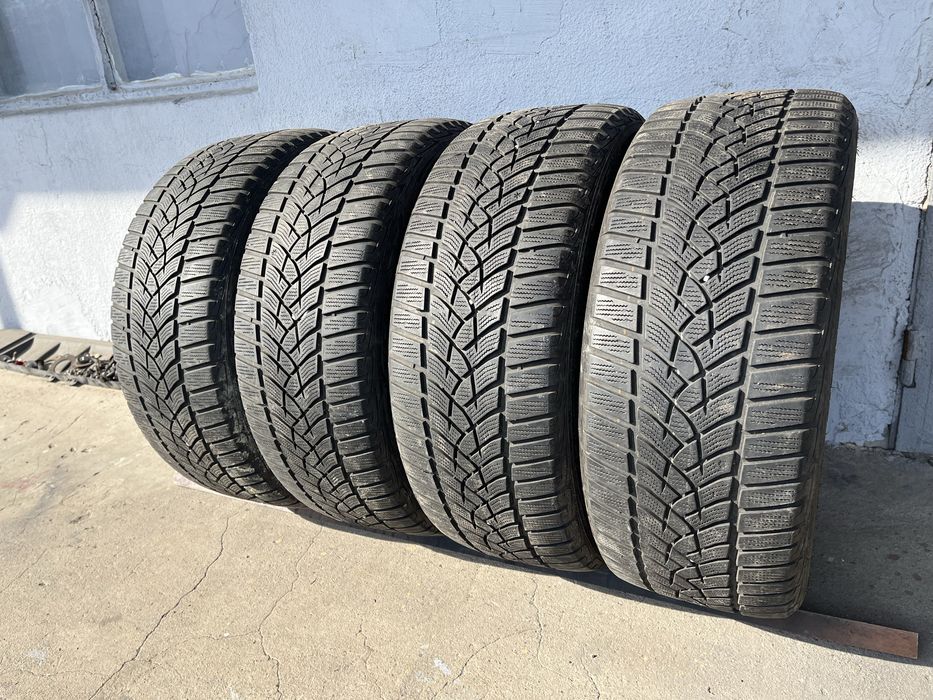 4 бр. зимни гуми 225/45/18 GoodYear DOT 3319 5-6 mm