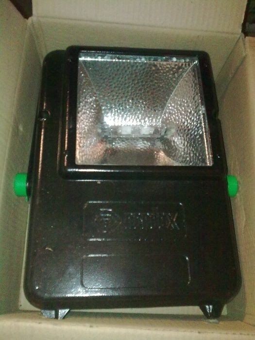 Proiector Iluminat Lampa Descarcare Halogenura 150W IP65