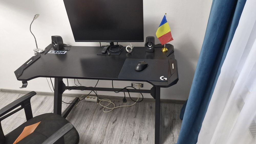 Birou gaming RGB carbon 122.5x51x75