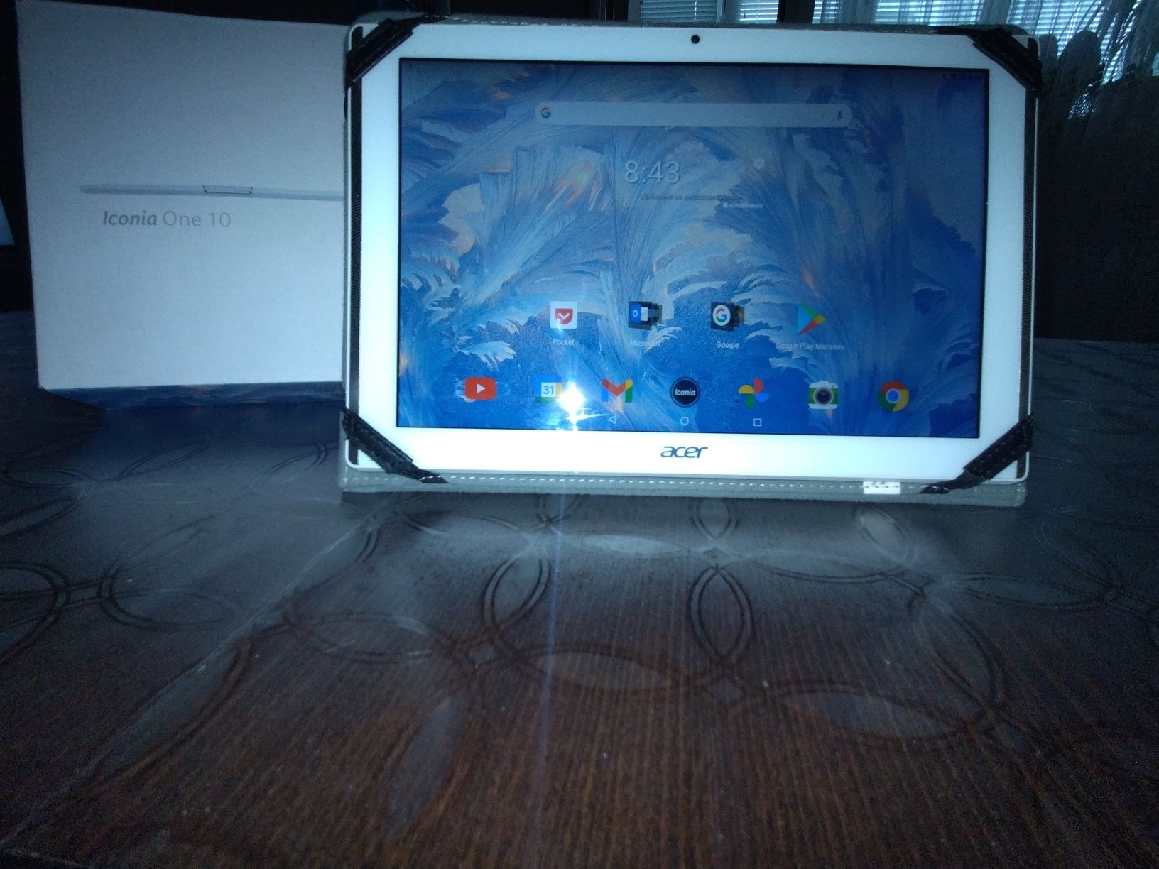 Acer iconiq 10...