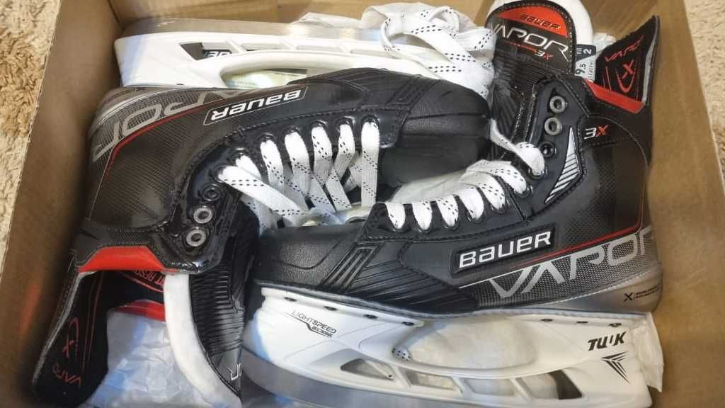 Продам хоккейные коньки bauer vapor 3x