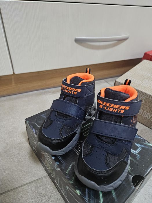 Боти Skechers, размер 24