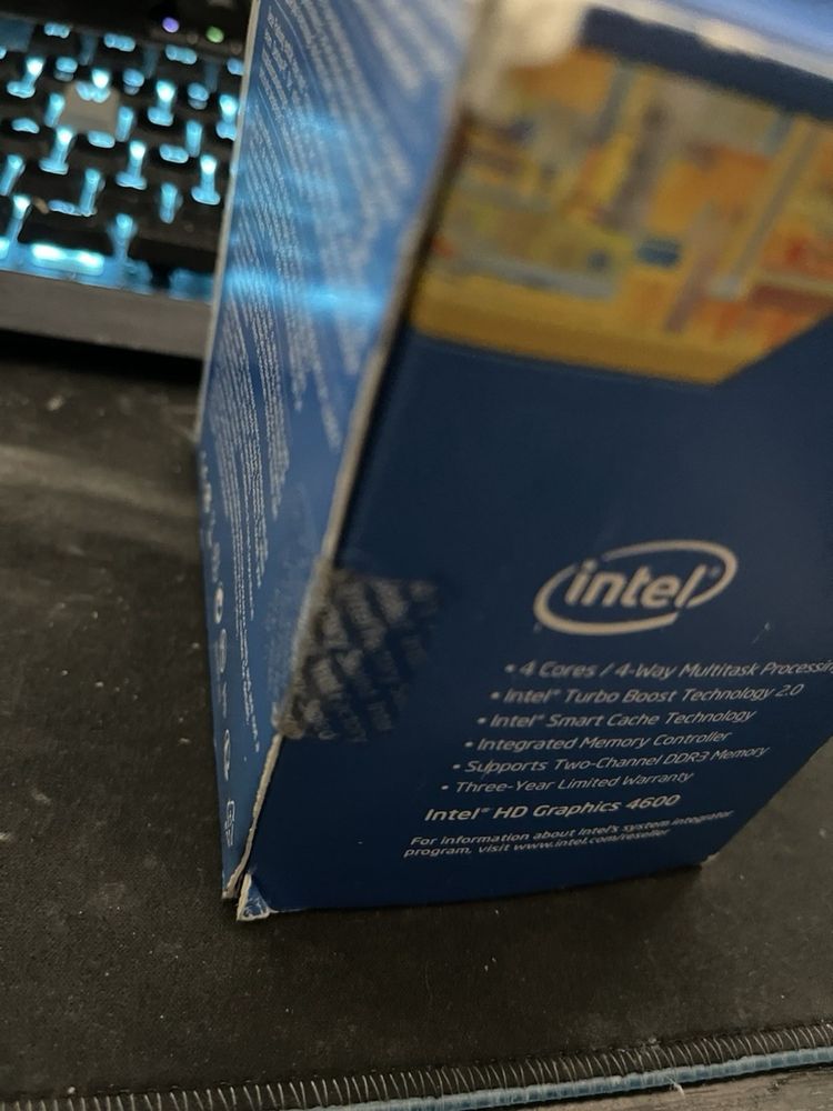 Процесор Intel core i5 4460 LGA1150 Отлично състояние с кутия