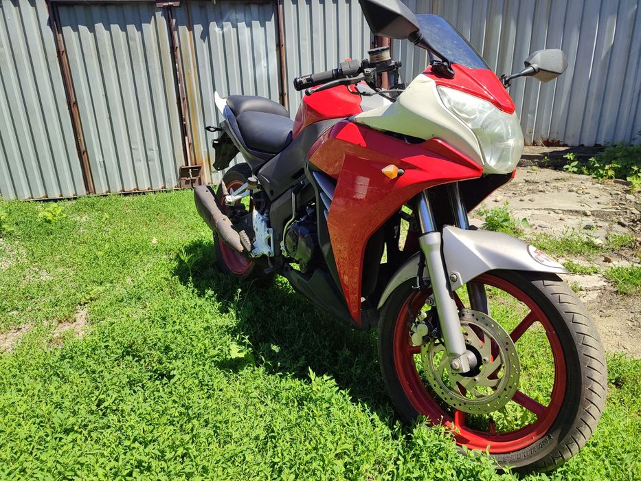 Продам Racer Skyway RC250