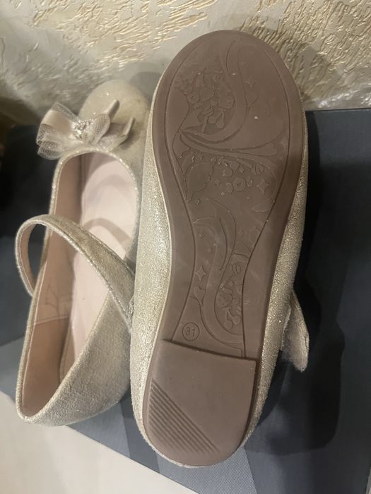 Официални обувки за момиче