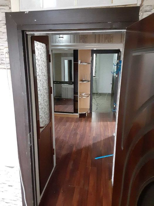 Hamma sharoiti bor, toza 5 xonali uy