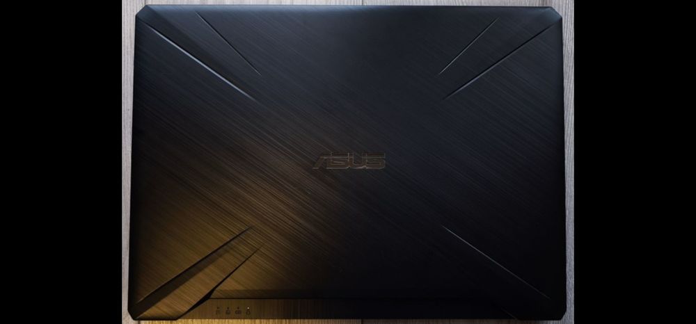 ASUS TUF Gaming – GTX 1650 • Ryzen 7 • Fără încărcător