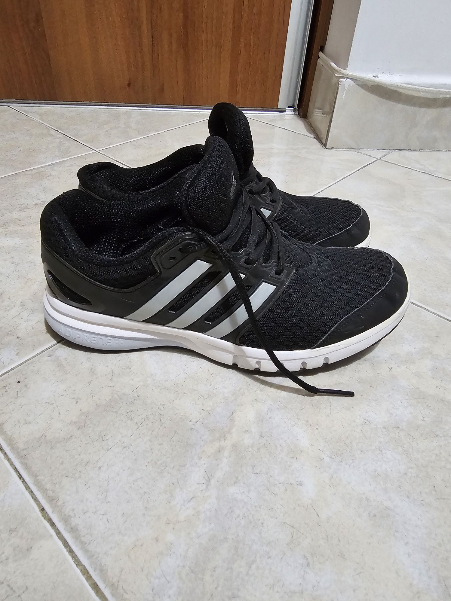 Adidași sport adidas