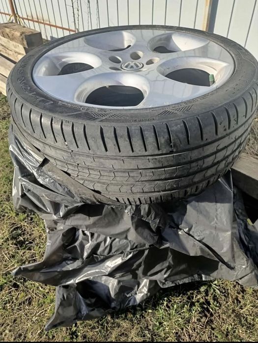 4 x Jante Volkswagen cu cauciucuri vara 215/40/r17