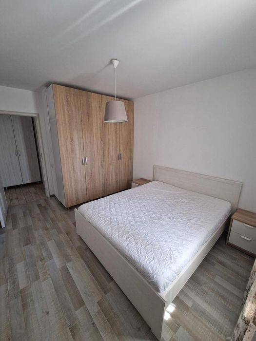 Inchriez apartament- proprietar