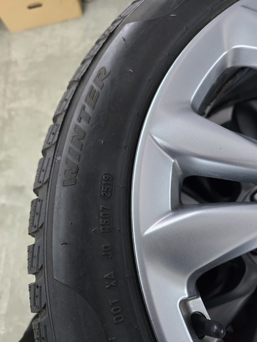 4 Броя 215/55/17 Pirelli 7,2mm