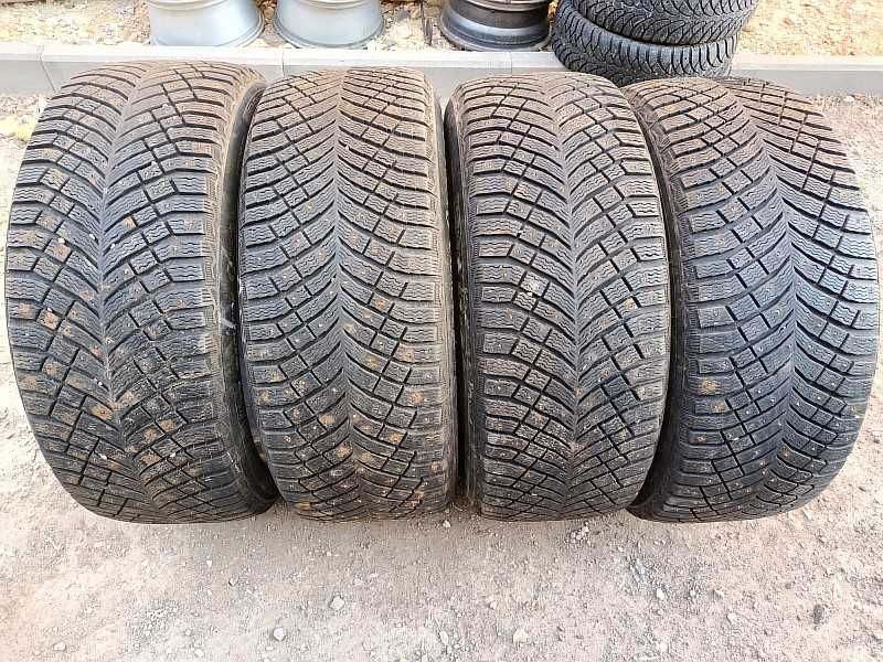 Шины 275/50 R21 - "Michelin X-Ice North 4 SUV" (Венгрия), шипованные.