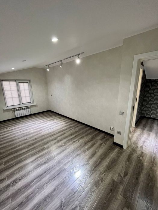 Котедж новый 4ком.2эт.с ремонтом.Двор,заезд для машины.Шумиловский гор