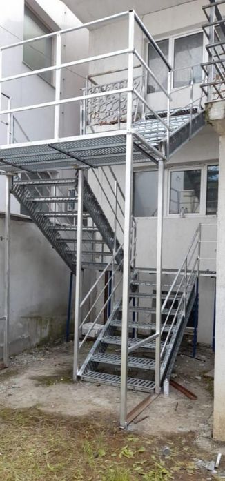 Scara metalica zincata  exterioara pentru ,case, beciuri și incendii