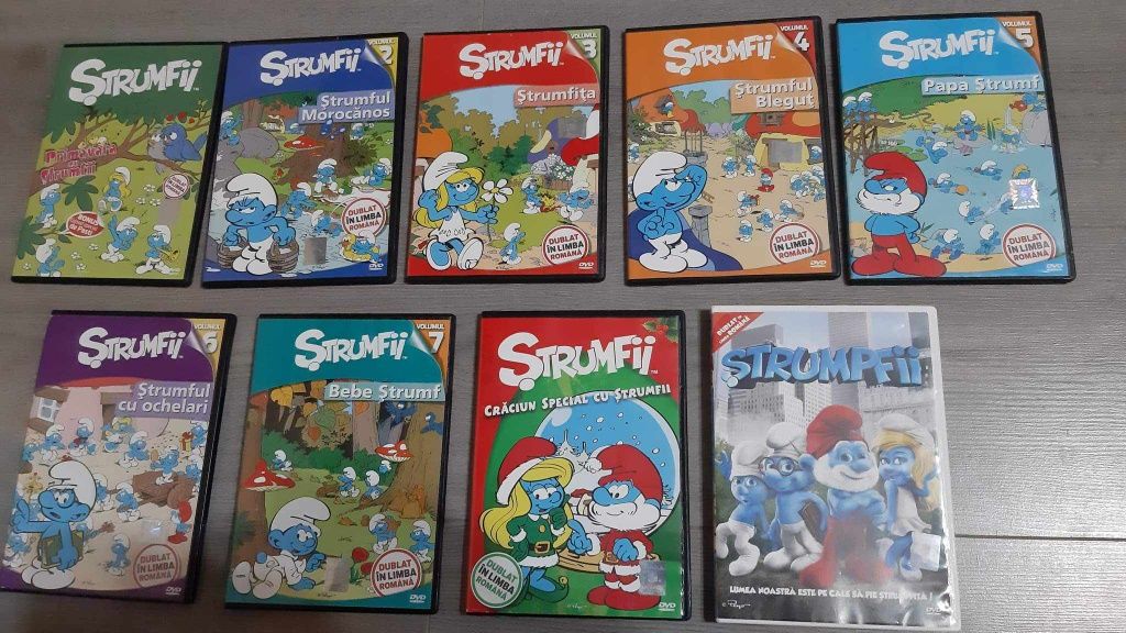 DVD-uri de desene animate cu Strumfii