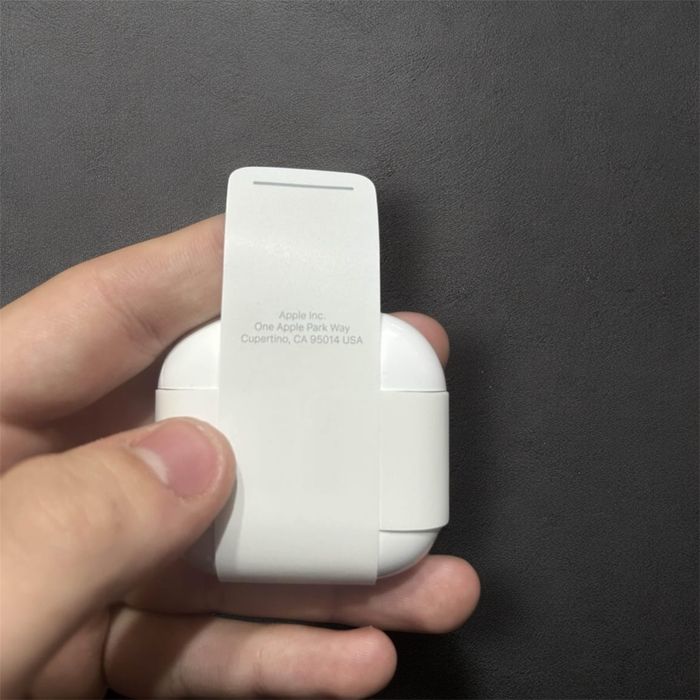 AirPods 4-Noi ,Sigilate