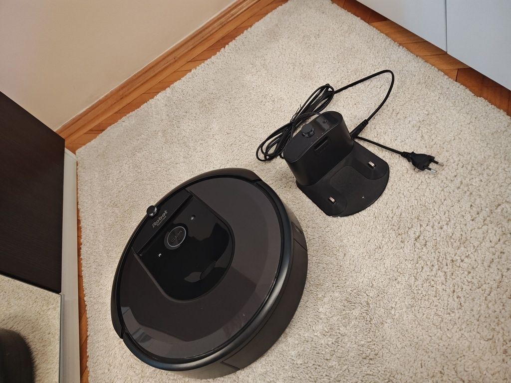 Roomba I7 IRobot