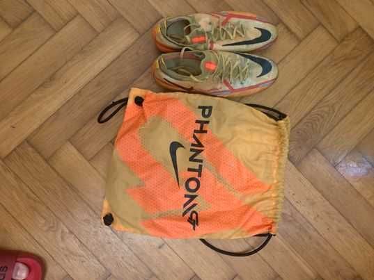 Продавам бутони nike Phantom