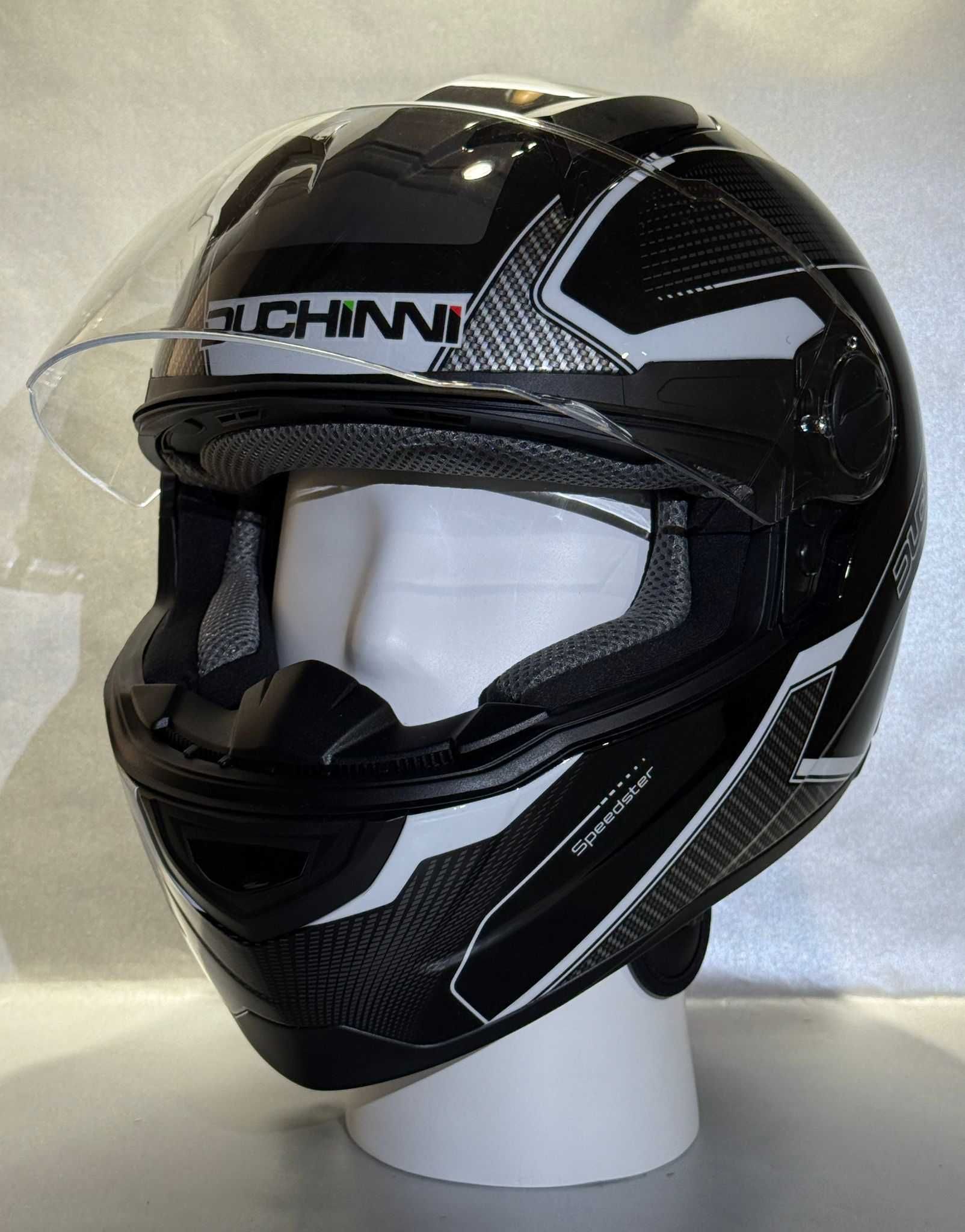 /НАМАЛЕНА/ Каска за мотор DUCHINNI D811 GLOSS BLACK размер M