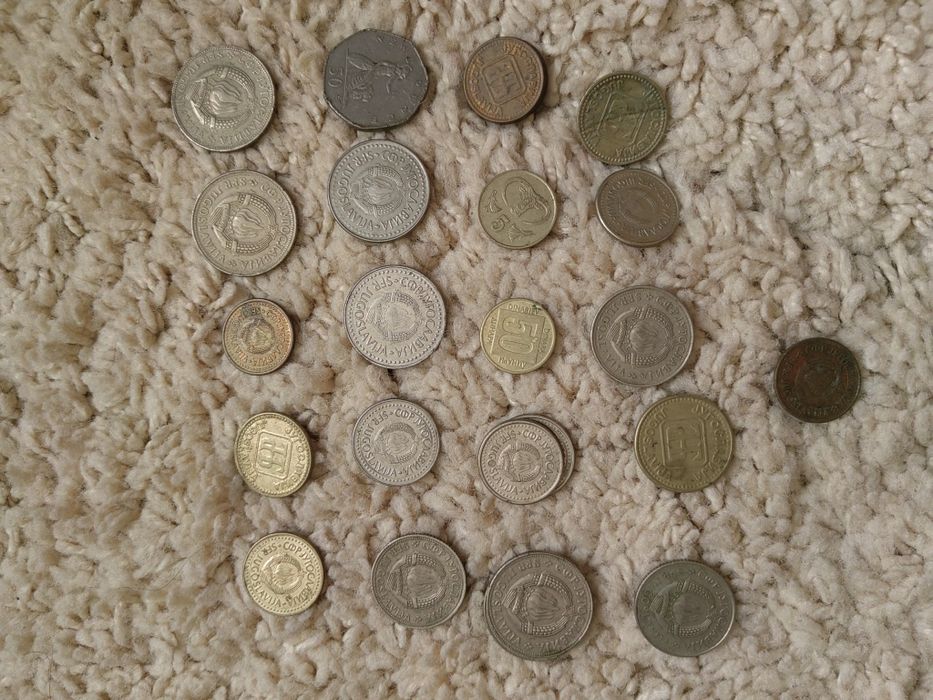 Vând lot de monede și bancnote