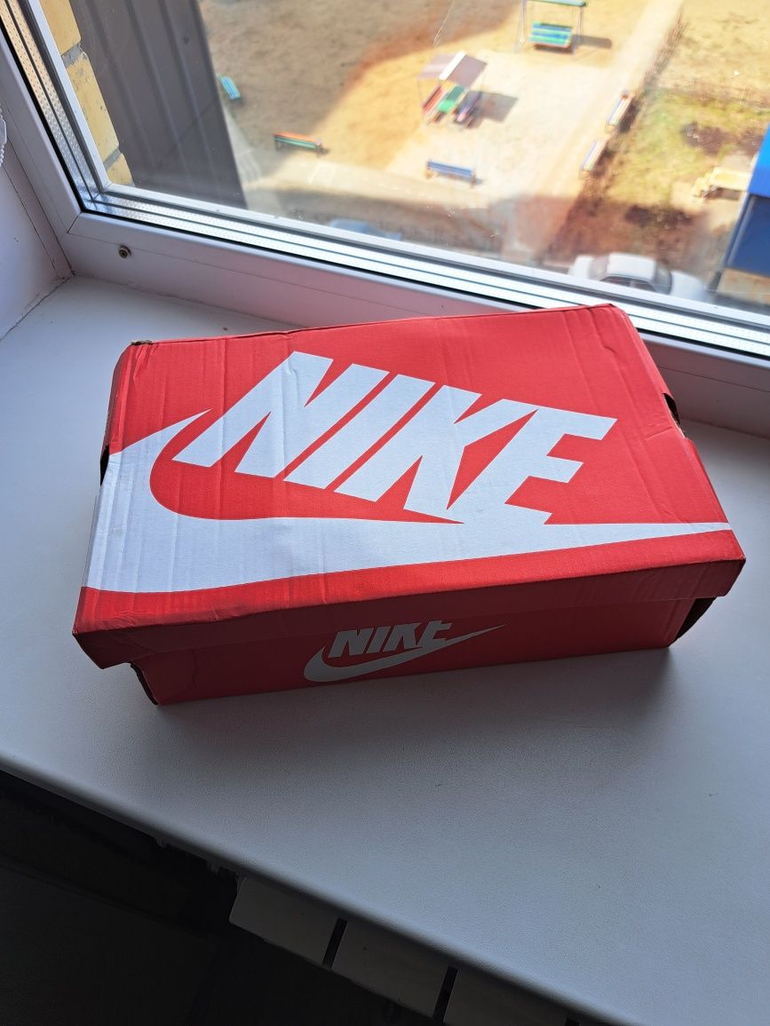 Кроссовки Nike Air