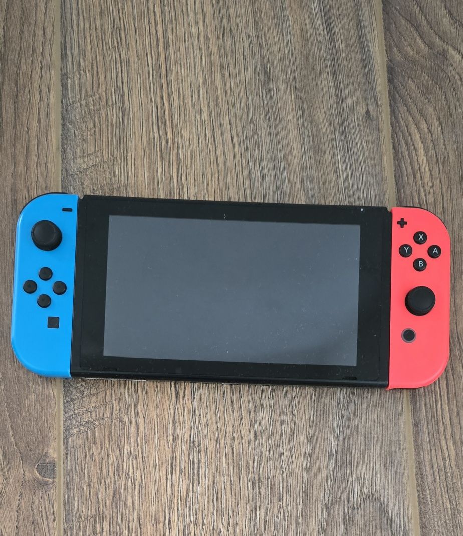 Vând Consola NIntendo Switch