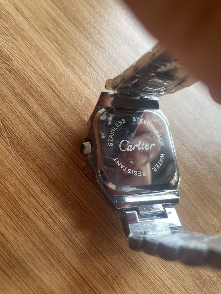 Cartier santos часовник