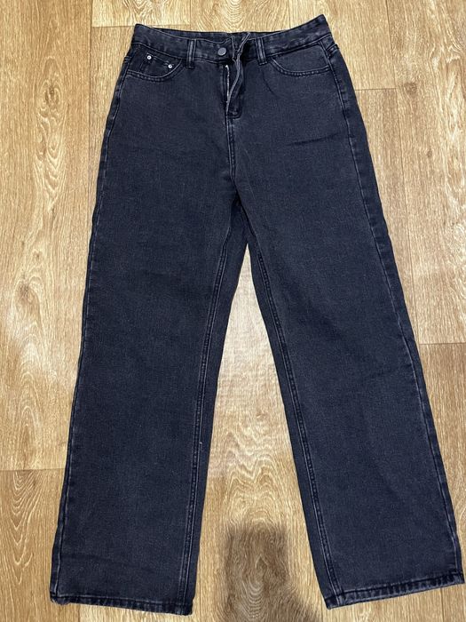 Продам женские джинсы