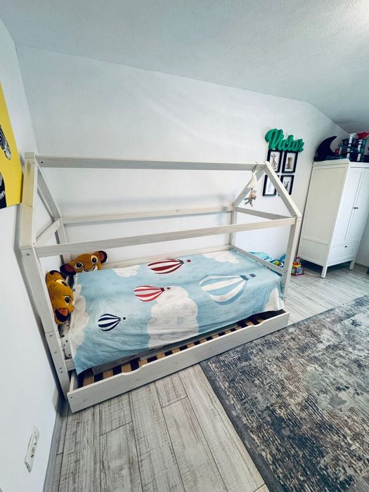 Pat copii . Stil căsuța , dublu.