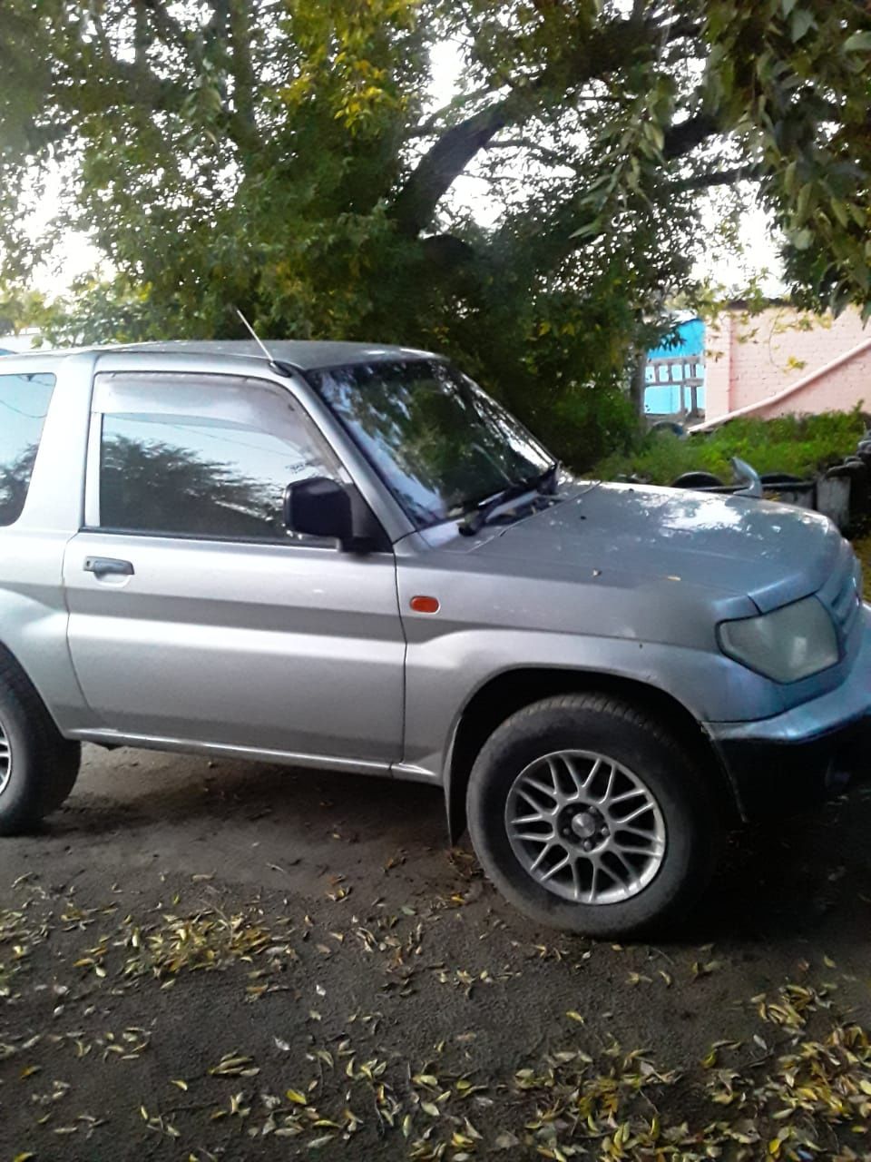 Продам мини джип pajero