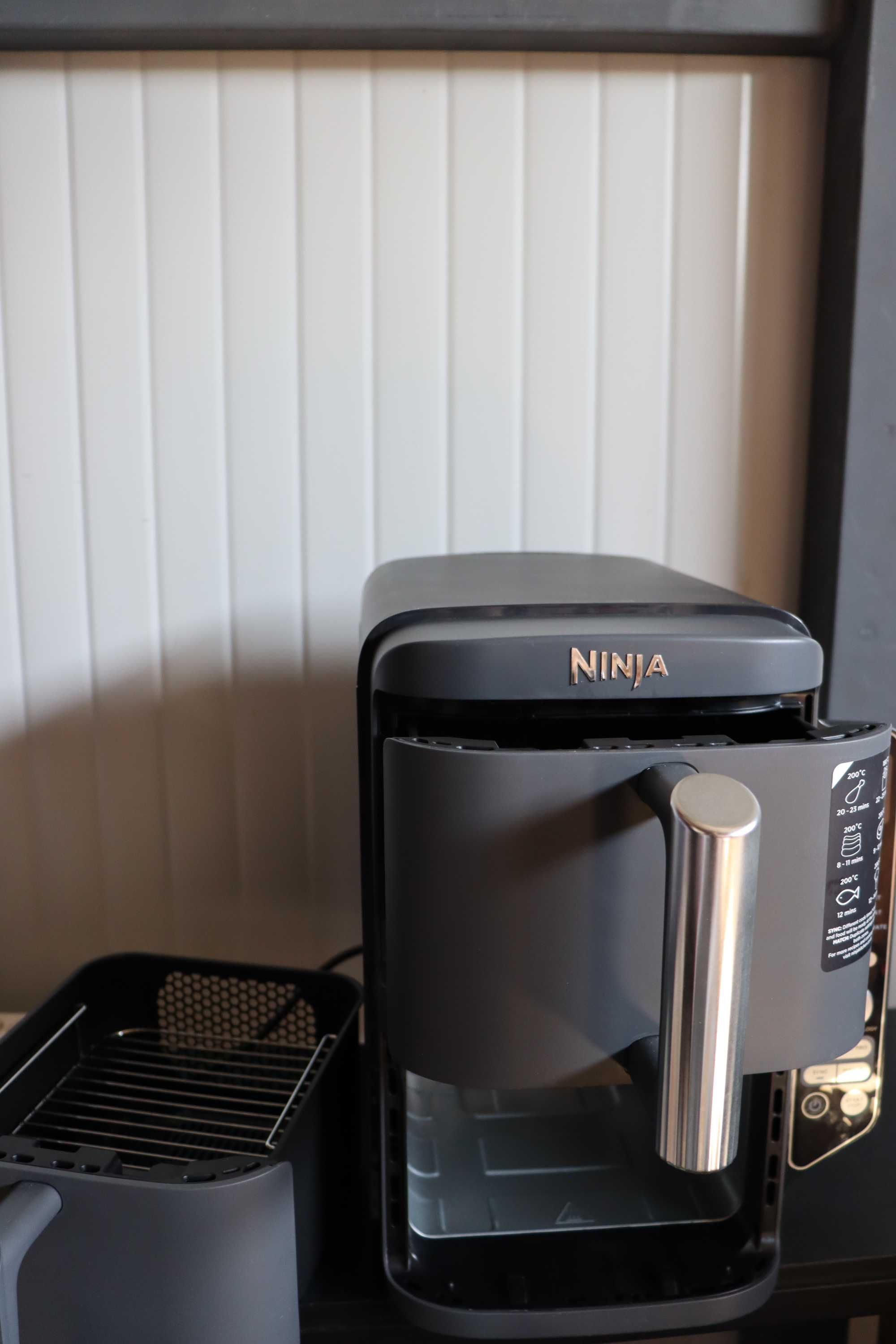 Air Fryer Ninja Double Stack XL, две чекмеджета,4 нива на готвене 9,5L