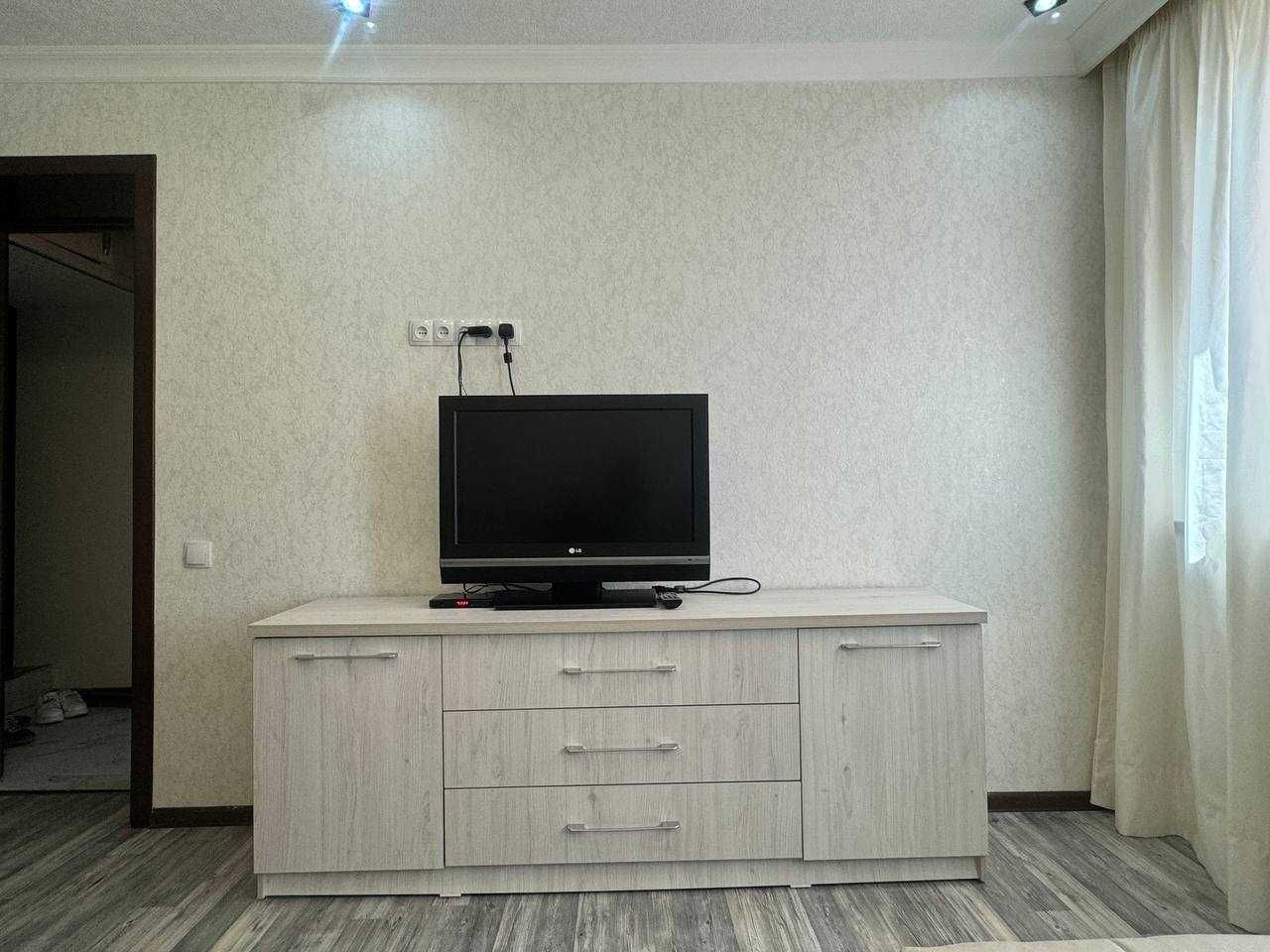 Продам 2х комнатную квартиру на Новомосковском