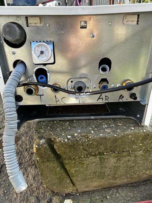 Centrala Romstal habitat pentru piese