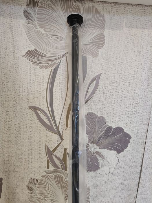 Продается карниз для ванной