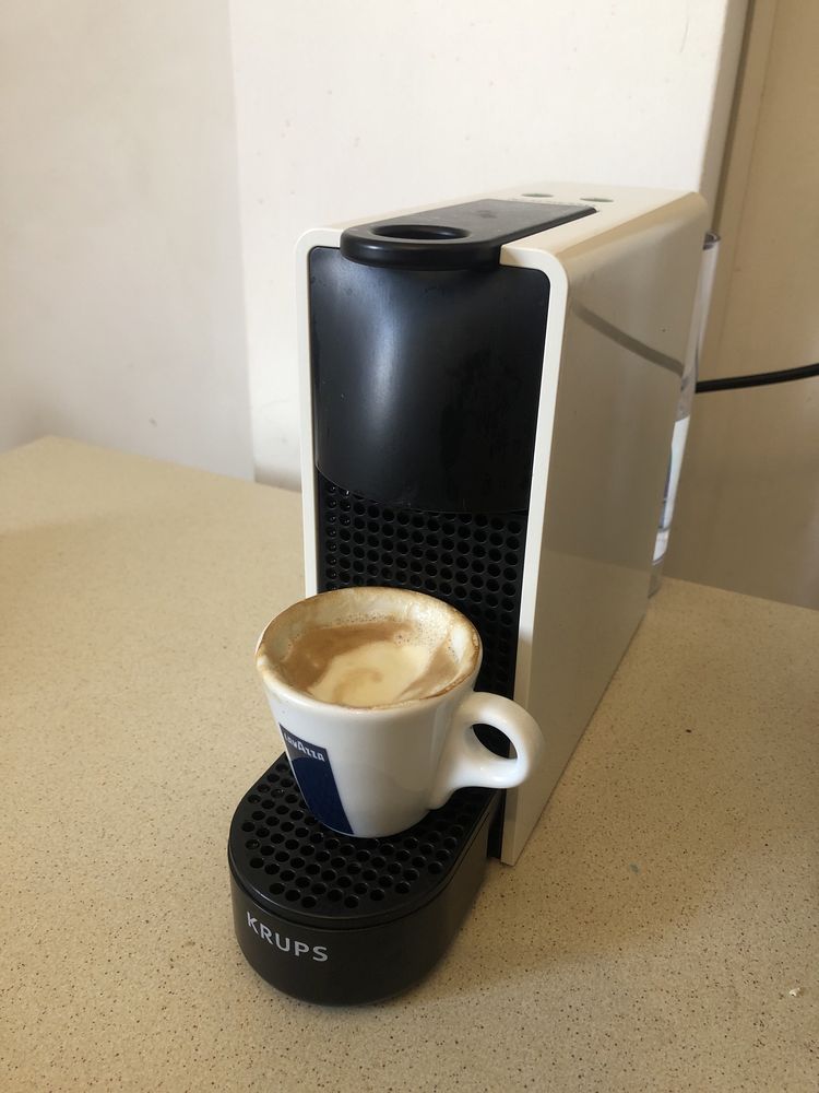 Espresor,cafea espresso Krups-Nespresso cu  capsule