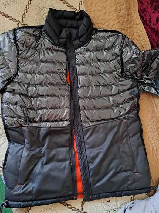 Продам куртку мужскую