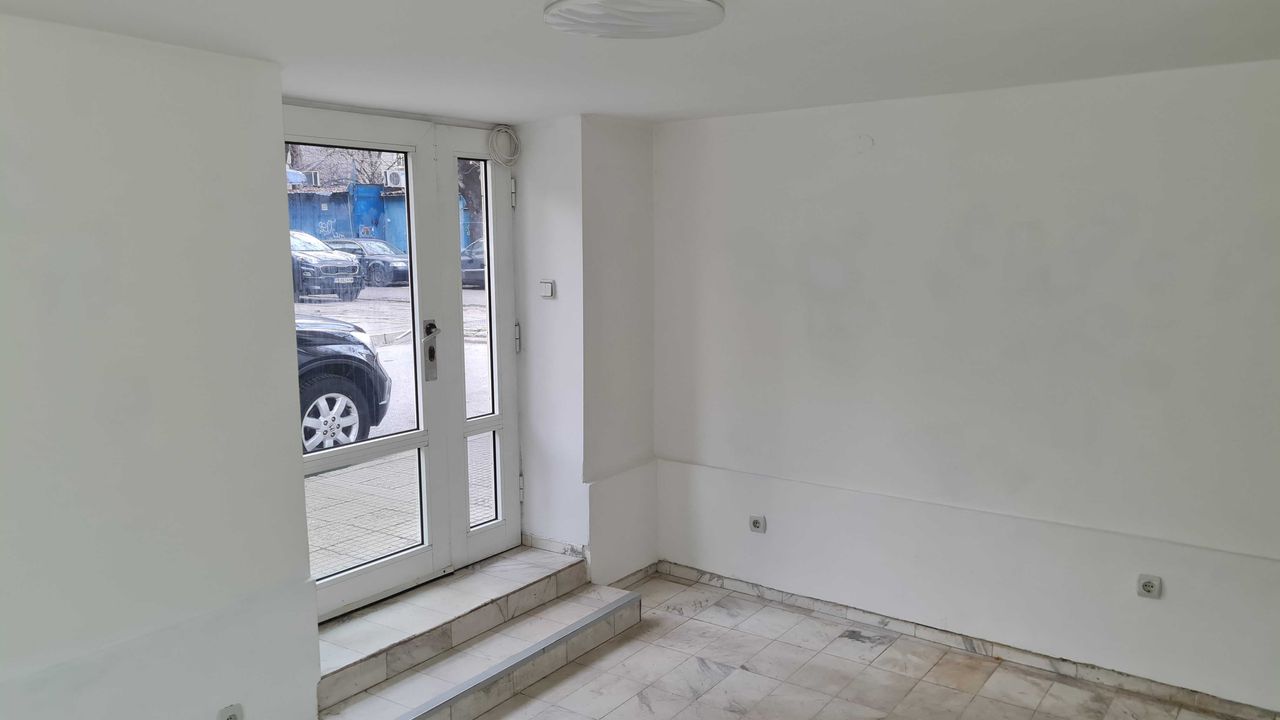 Дава се под наем Офис в Пловдив, Мараша - 17 кв.м за 153 € - Снимка #6