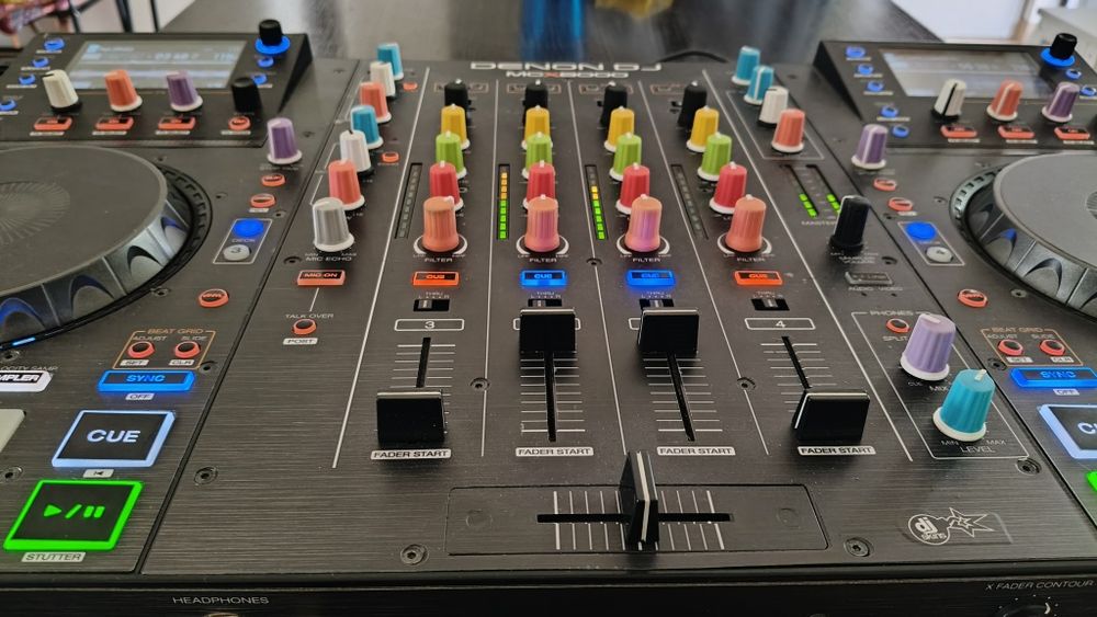 Denon DJ MCX 8000