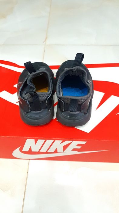 Adidasi Nike copii