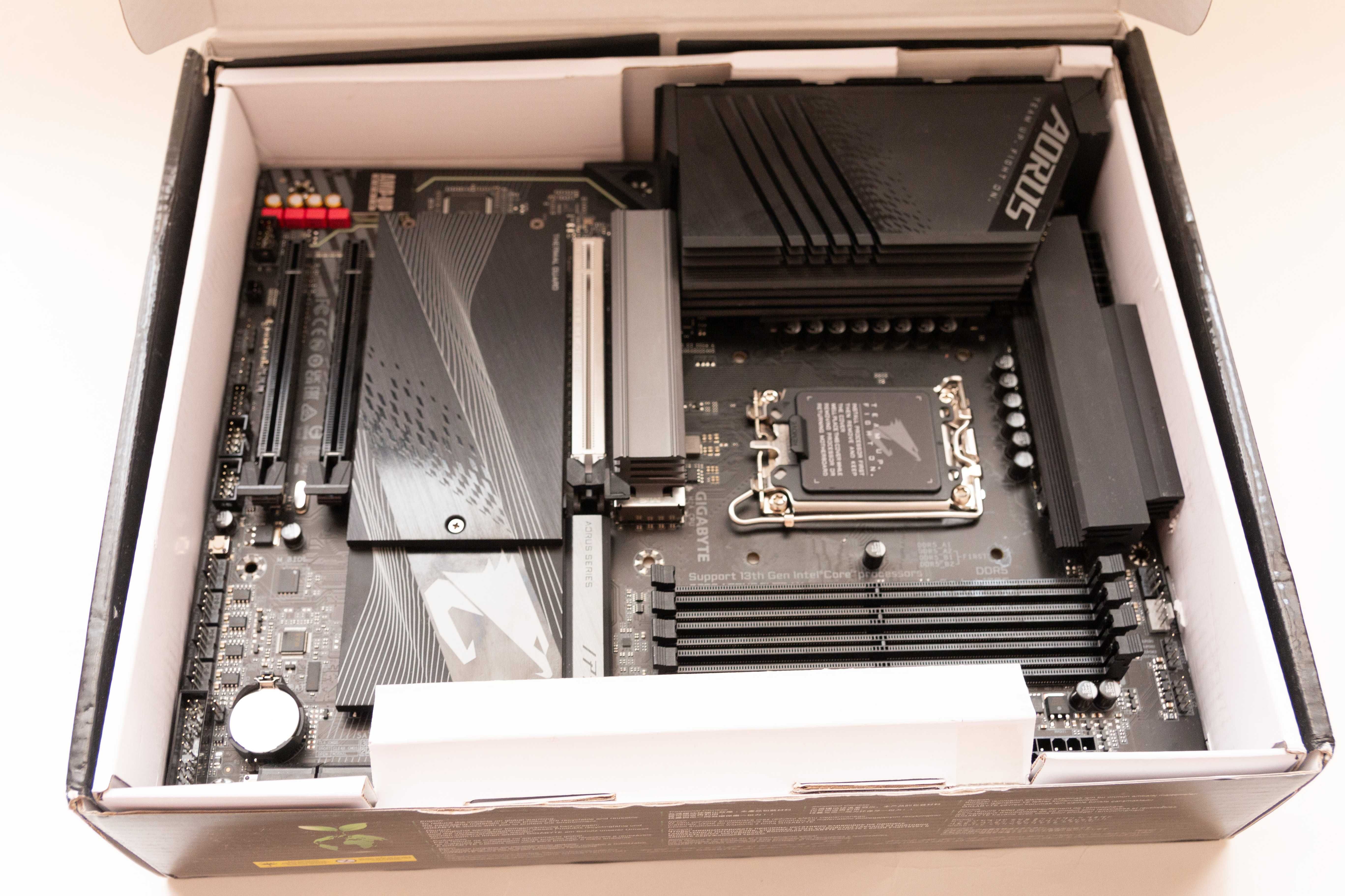 Gigabyte z790 Aorus elite ax ddr5/lga1700
