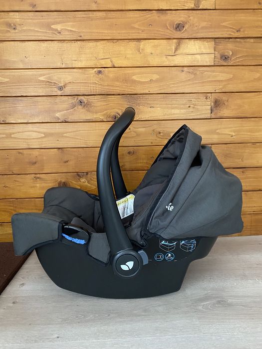 Vand scoica Joie Snug in stare impecabila