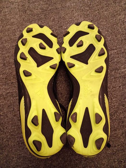 Ghete de fotbal crampoane mari Adidas COPA nr.34