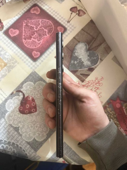 Samsung S22 Ultra, rama zgariata