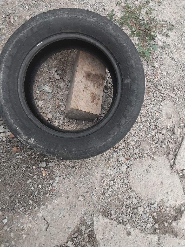 Продам шины на авто