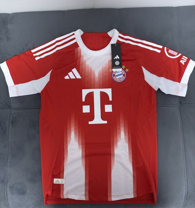 tricou fotbal jersey bayern munchen Kane 9 home 25/26