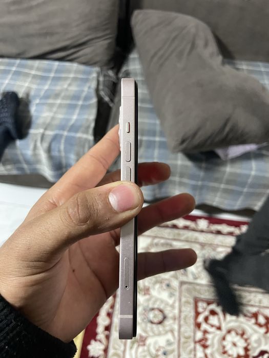 Продам айфон 13 идеал